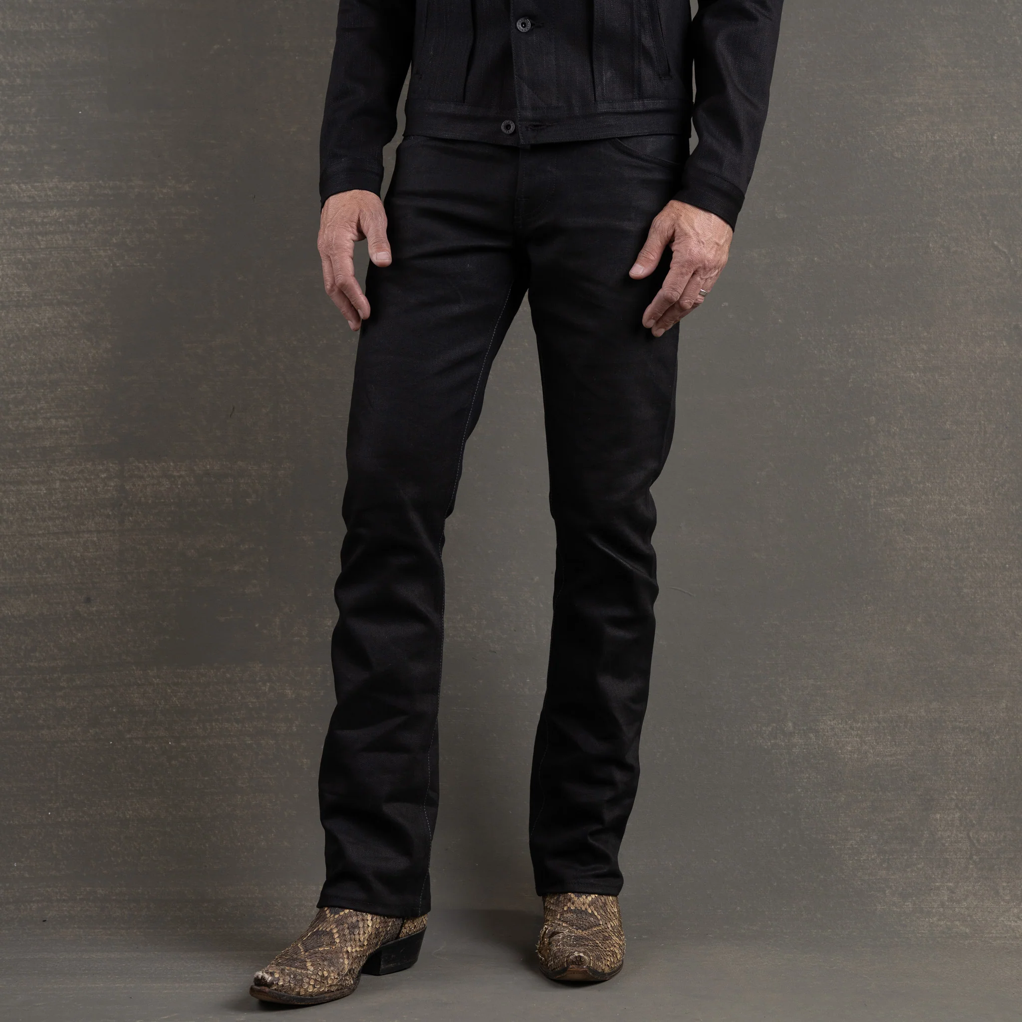 Mojave Western Cut 14oz Onyx Double Black Selvage Denim - Image 3