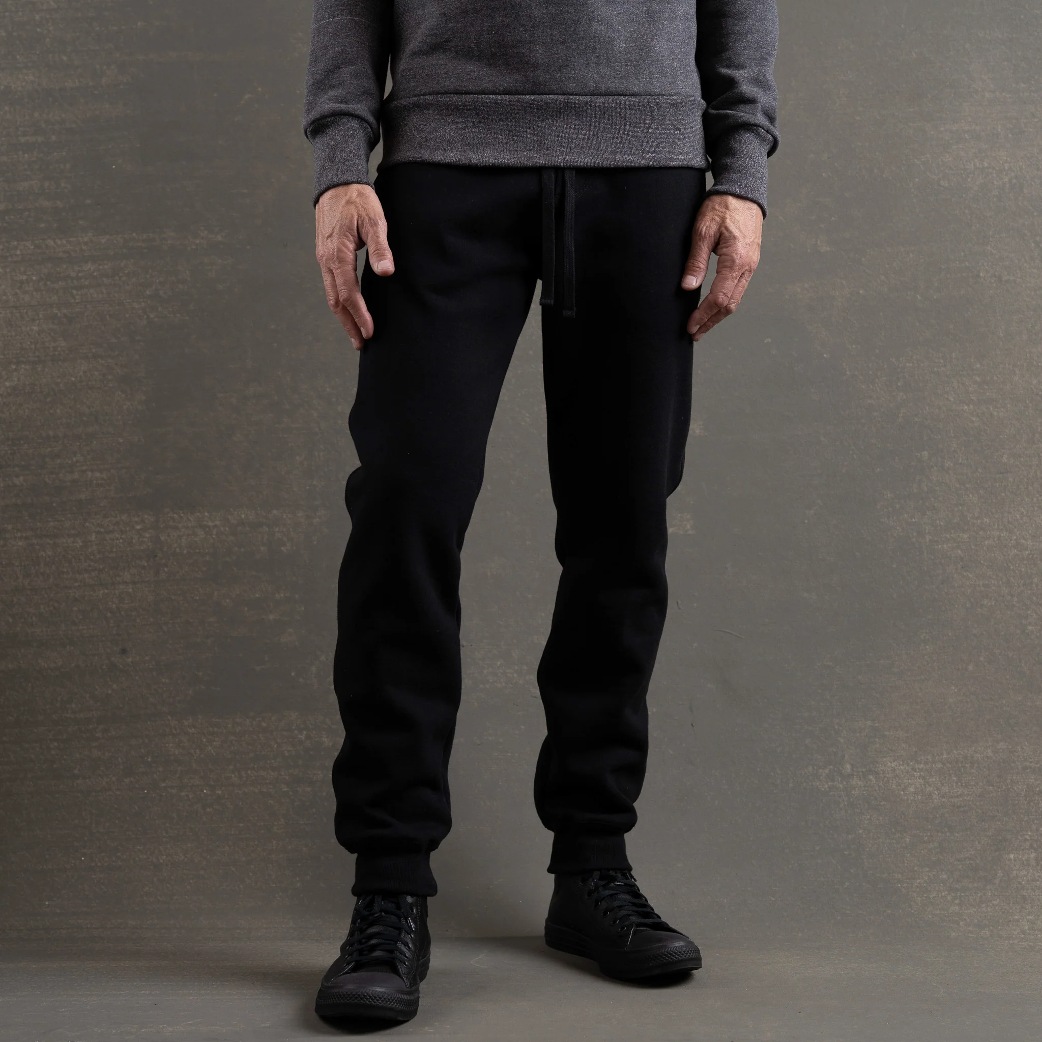 Sumo Heavyweight Fleece Sweatpants - Black - Image 4